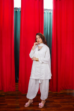 Aimin Elegance – White Embroidered 3-Piece Suit