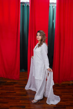 Aimin Elegance – White Embroidered 3-Piece Suit